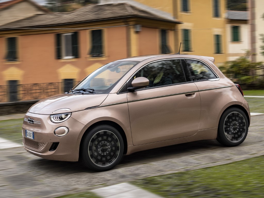 Fiat 500e 42 kWh 3+1